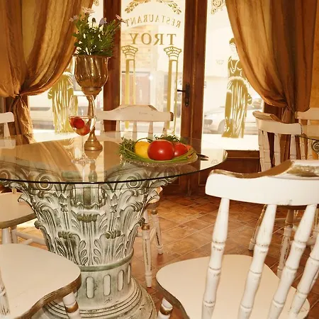 Boutique Troy